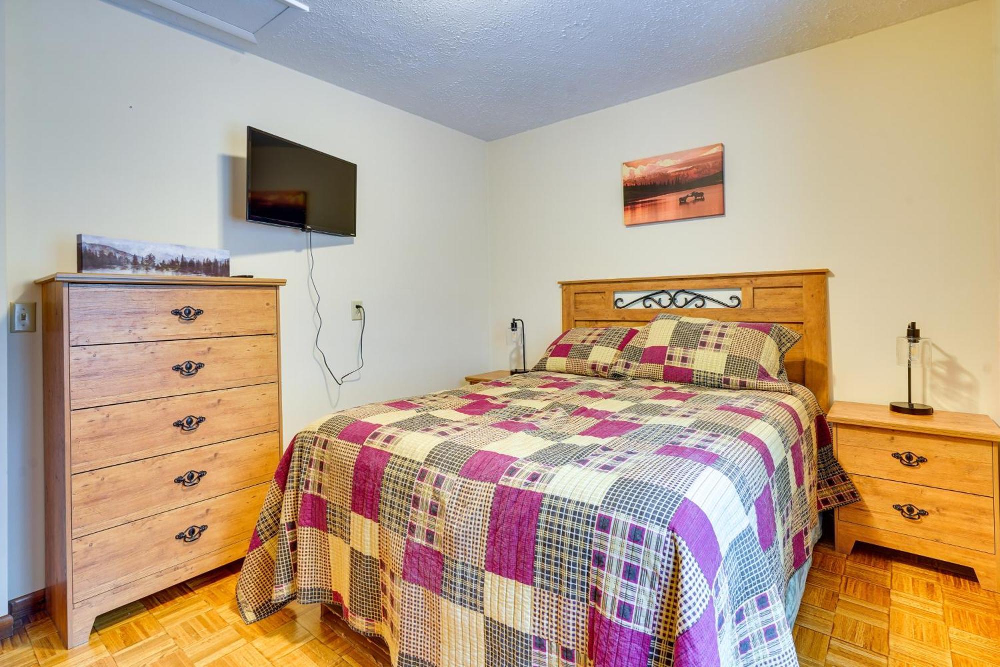 Howard Cabin Rental About 3 Mi To Apple Valley Lake! Mount Vernon Exterior photo